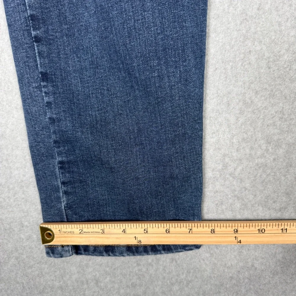 Levis levis 502